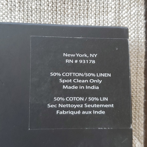 🆕️ Magaschoni Maison XO Table Runner - Picture 4 of 10